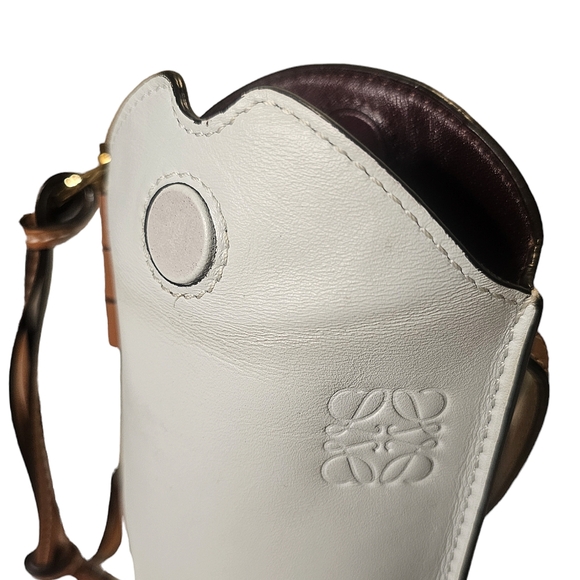 LOEWE GATE TWO-TONE BUCKET BAG - Picture 9 of 16